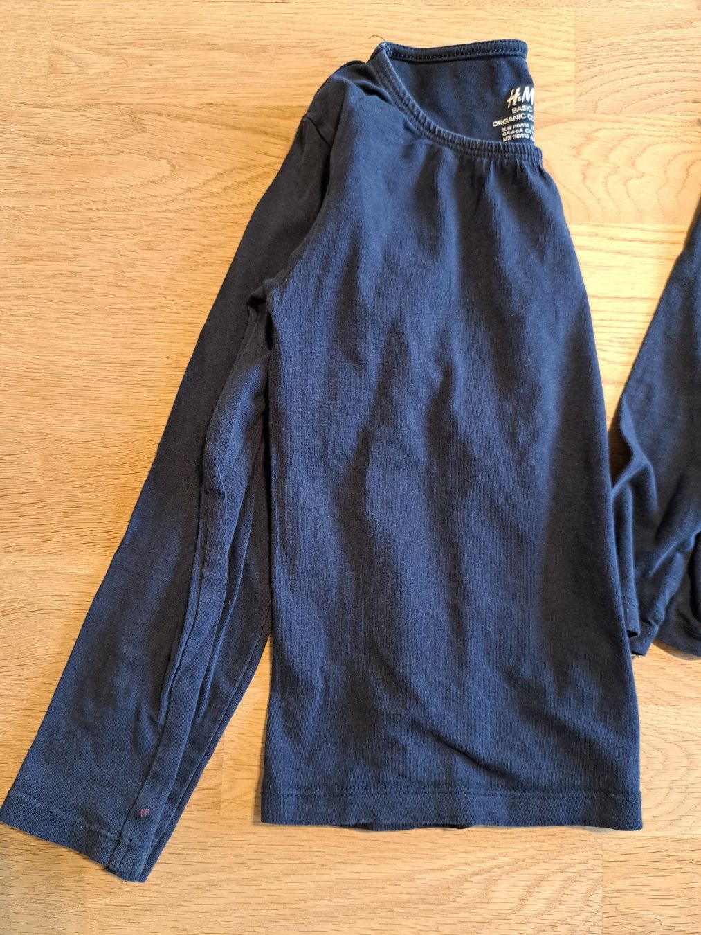 Lotti & Set di vestiti: Kleiderset Grösse 110/116 – Usato da Bergdietikon venduto da Staphylococcus 1