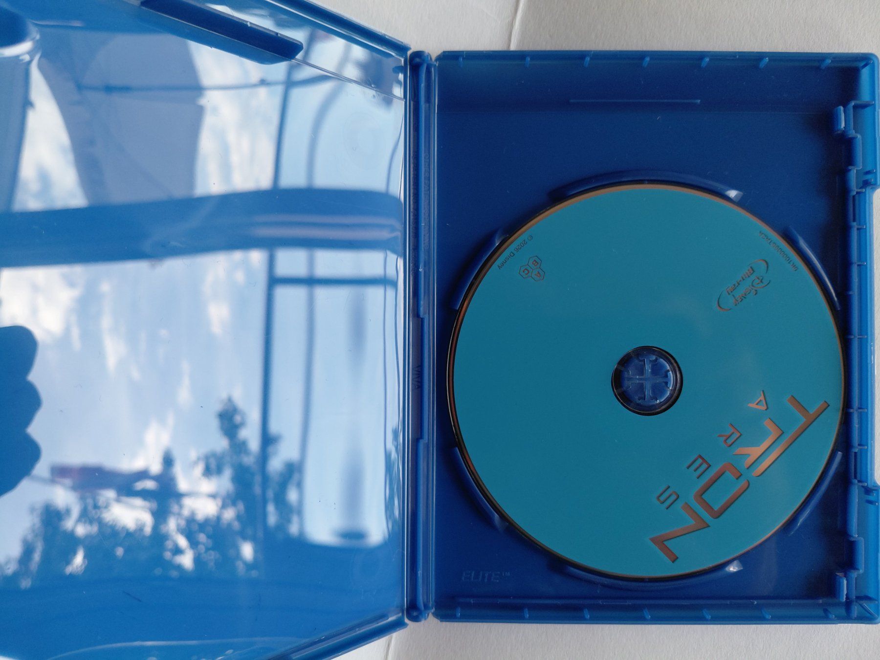 Tutti i DVDs: TRON ARES – Usato da Denges venduto da Hellboy10 3