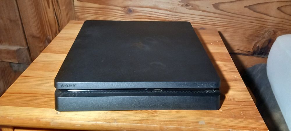 Playstation 4 Slim | Kaufen auf Ricardo