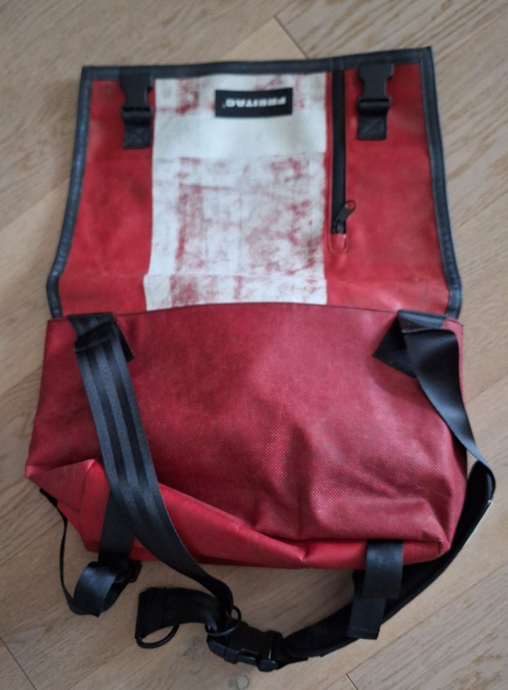 Freitag Borse: FREITAG Tasche – Usato da Nussbaumen AG venduto da Hilai 1