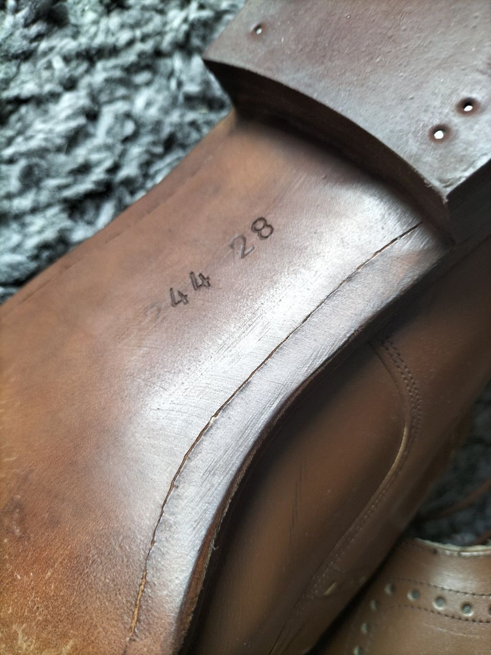 Herrenschuhe: traumhafte Vintage-Schuhe, Herren – Gebraucht aus Pieterlen von Plasticbox 3