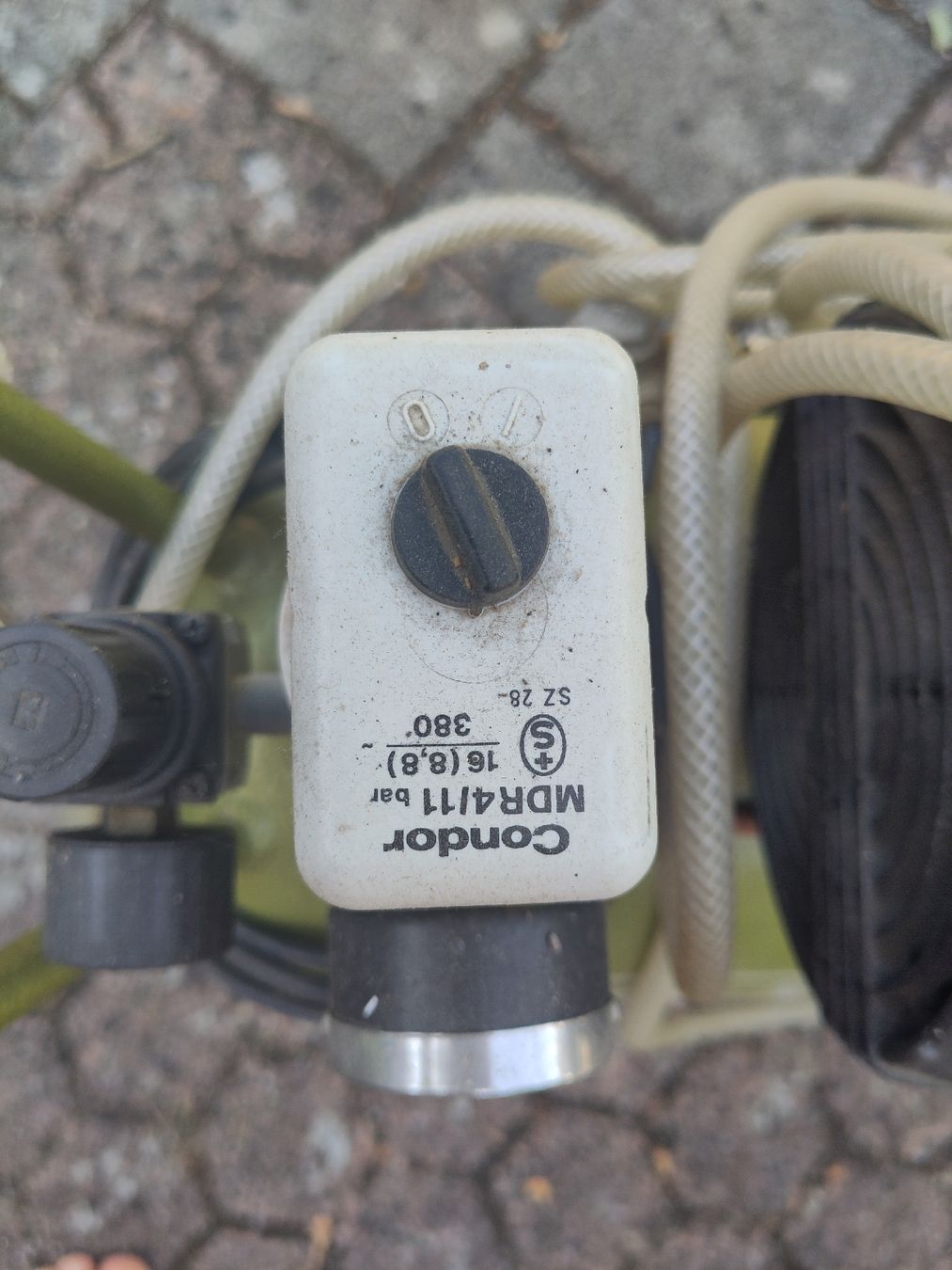 Compressori: Geco Kompressor 25 Liter – Usato da Ammerswil AG venduto da Scorer76 3