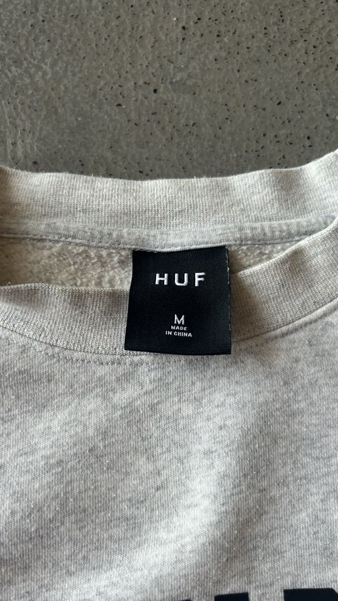 Pullover & Sweatshirts: Huf Sweatshirt Grösse M – Gebraucht aus Samstagern von hugetobler01 3