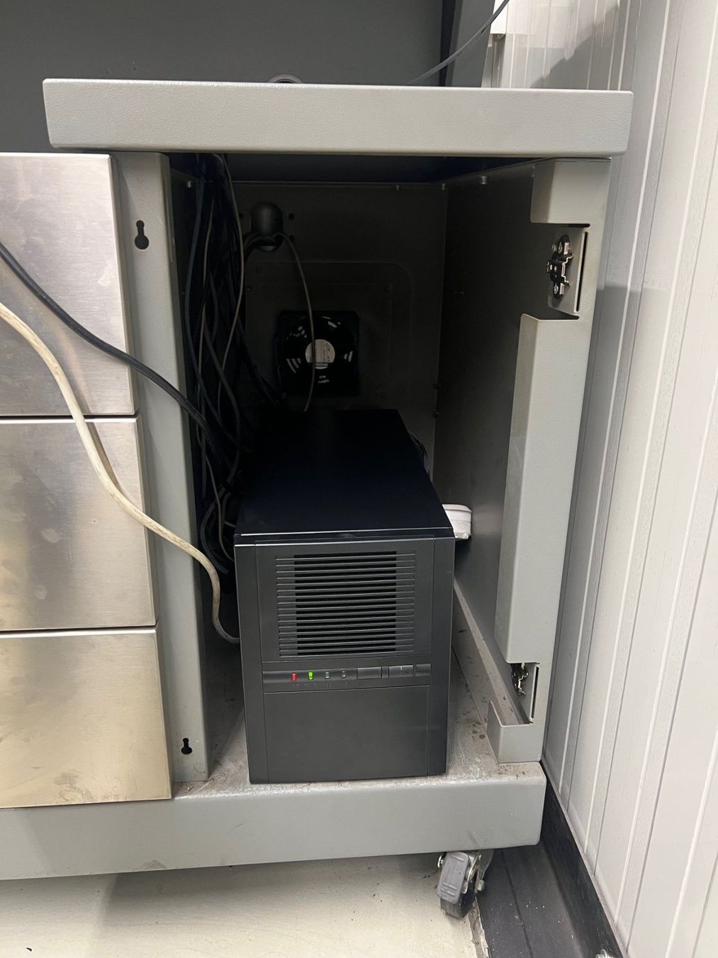 Tutti gli attrezzi: DMG Microset Prima 275 Voreinstellgerät – Usato da Veltheim AG venduto da sixjet 4
