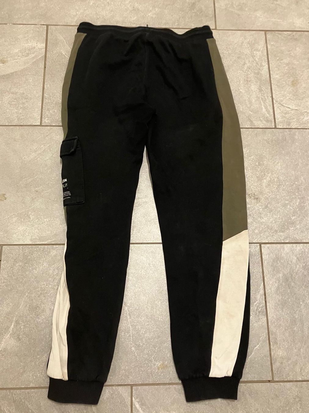 C&A Pantaloni: Trainerhose Grösse 164 – Usato da Aathal-Seegräben venduto da daso03