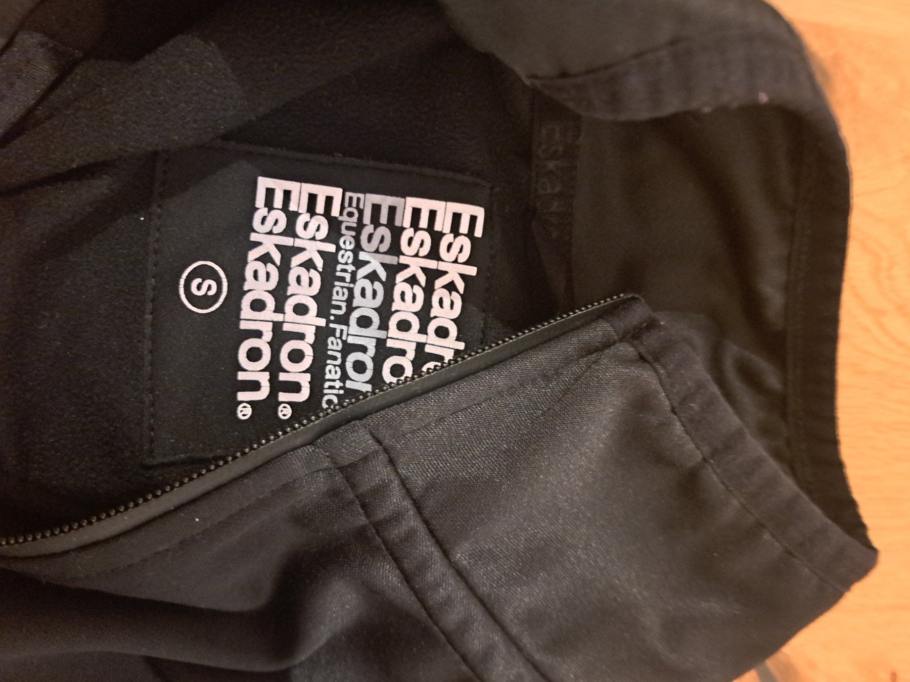 Pullover & Sweatshirts: Eskadron Thermo Shirt – Gebraucht aus Aarberg von pointball 1