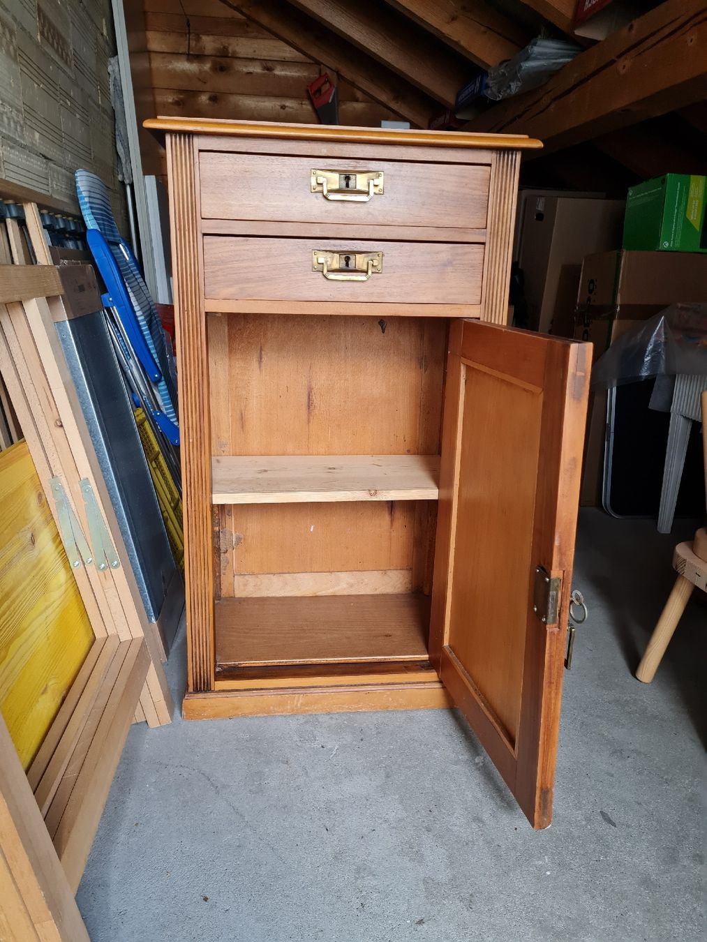 Commodes: Antike Kommode/Nachttisch  – D'occasion à Maur par Tashi010 4