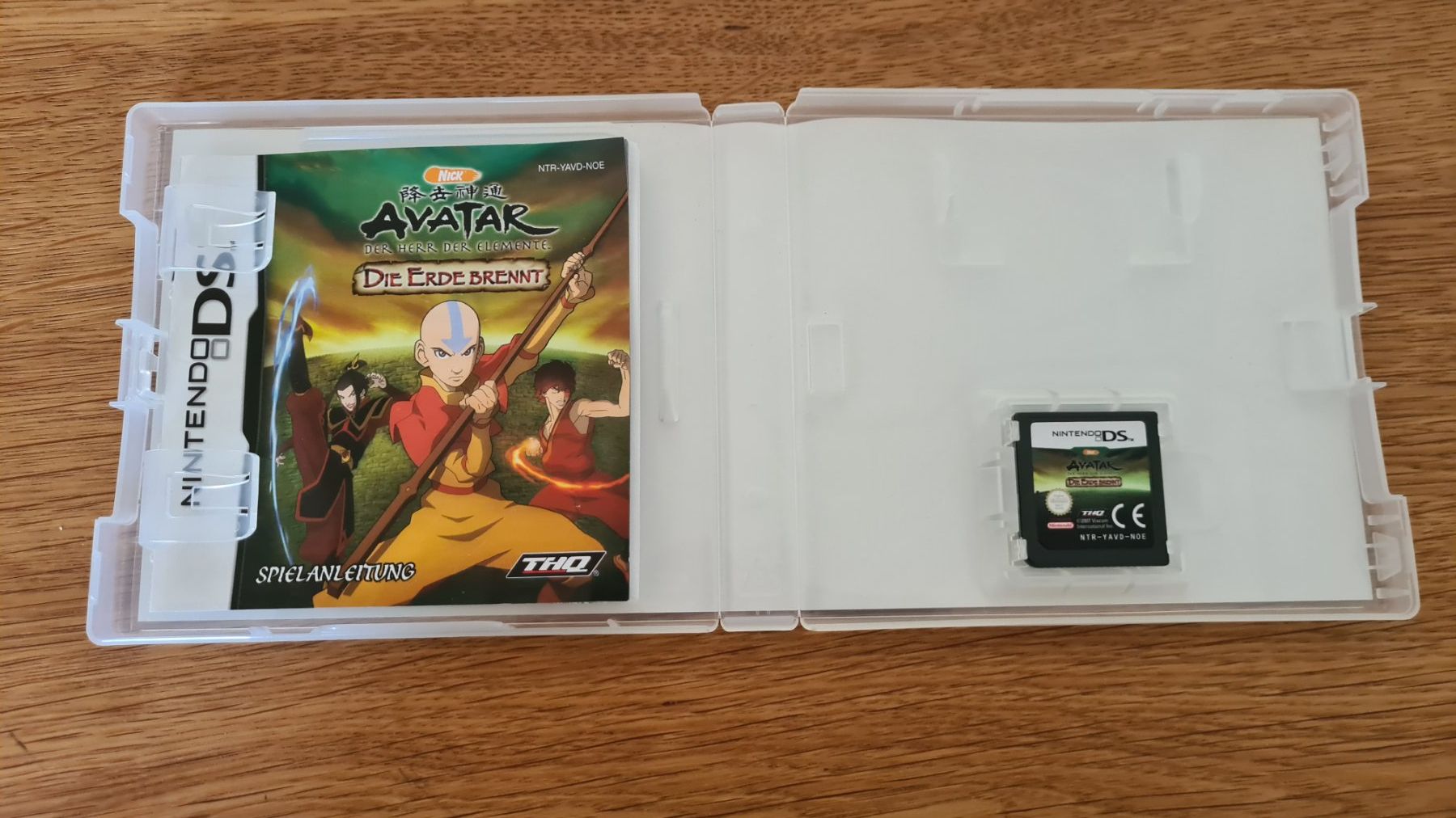 Nintendo Giochi: Avatar: Der Herr der Elemente - Die Erde brennt Nintendo – Usato da Winterthur venduto da stufaphi 1