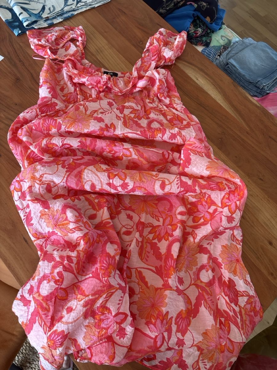 Kleider: Leichtes Sommerkleid mit Blumenprint, – Gebraucht aus Oberembrach von cla_xrg8