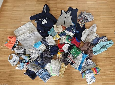Grosses Kleiderpaket Junge Gr. 62/68 und 74