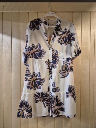 Robe Elora neuve - imprimé écru et bleu taille 34.
