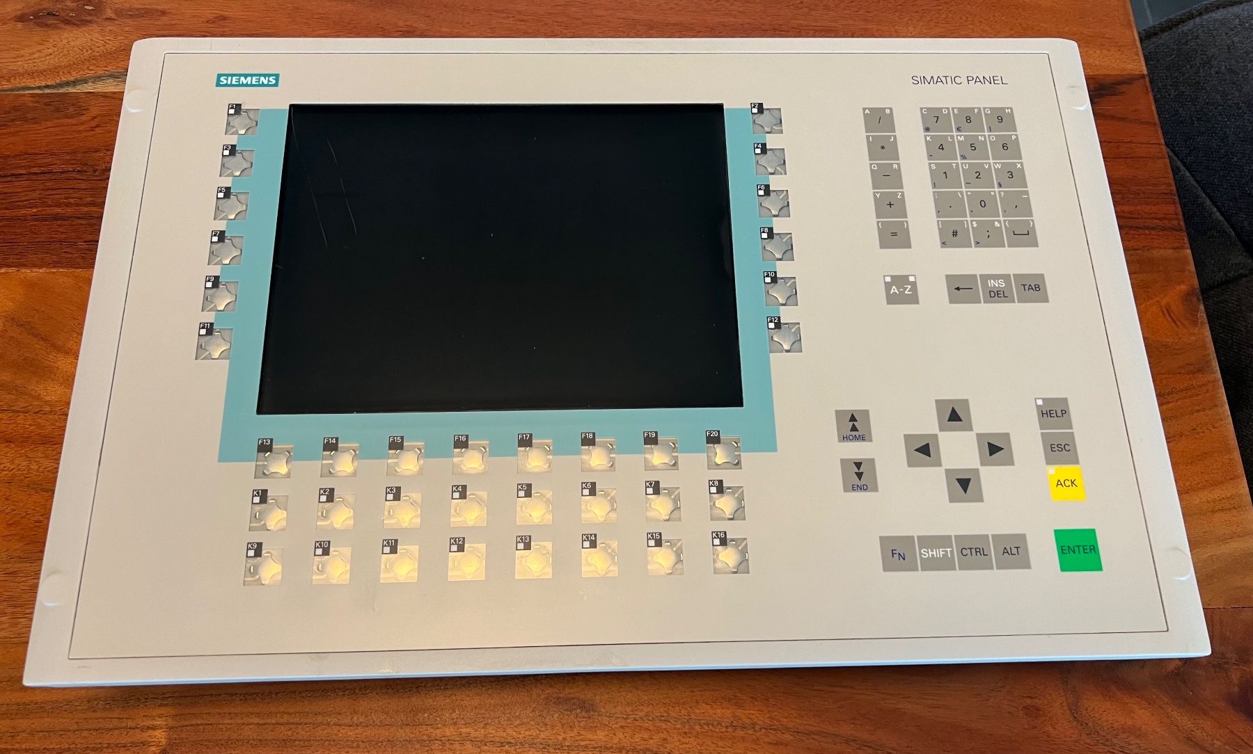 Siemens Sistema di controllo: Siemens Simatic Panel OP270 KEY-10 CSTN – Usato da Romanshorn venduto da DonRicardoo