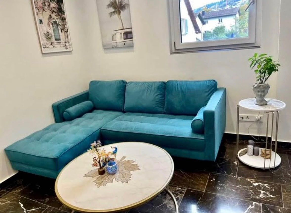Divani: Ecksofa und couchtisch set – Usato da Horgen venduto da meh_8by2 2