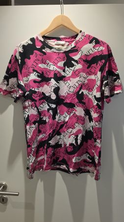 Valentino VLTN Camouflage T-Shirt Pink/Schwarz - Grösse L