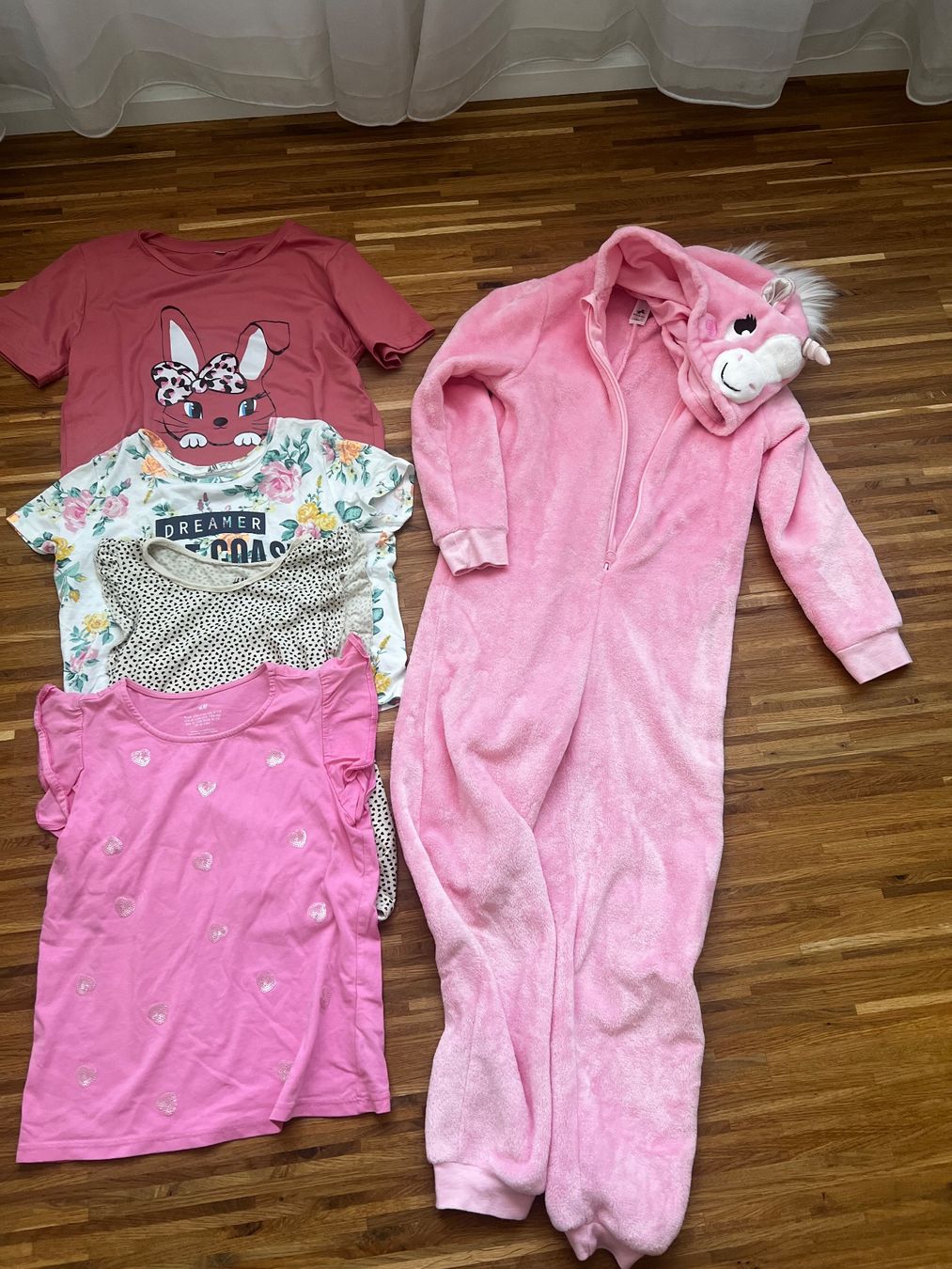 Lotti & Set di vestiti: Kleiderpaket 134/140 – Usato da Stans venduto da Fee81 1