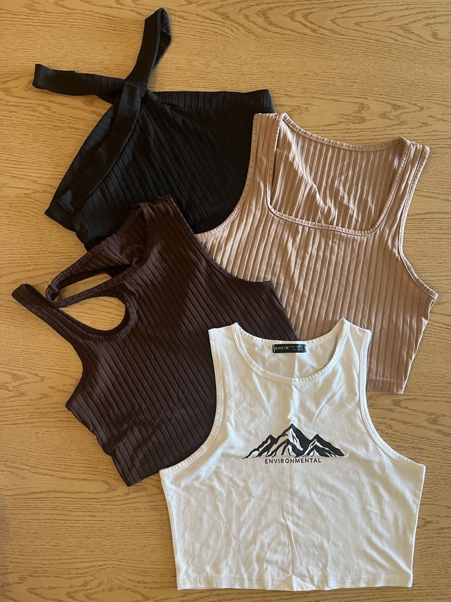 Kleiderpakete: Lots de 4 top – Gebraucht aus Courgenay von tat_w5vc