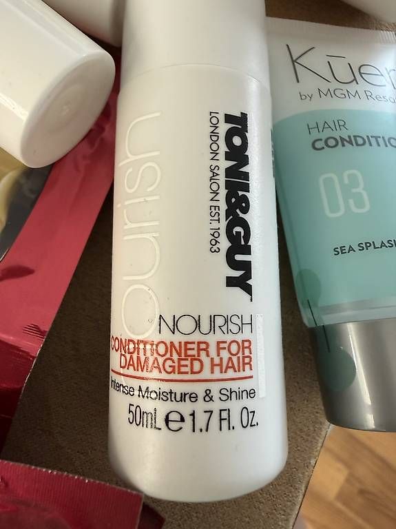 Prodotti per capelli: Haarpflege-Paket – Nuovo (secondo la descrizione) da Wilen b. Wollerau venduto da chocolady 3