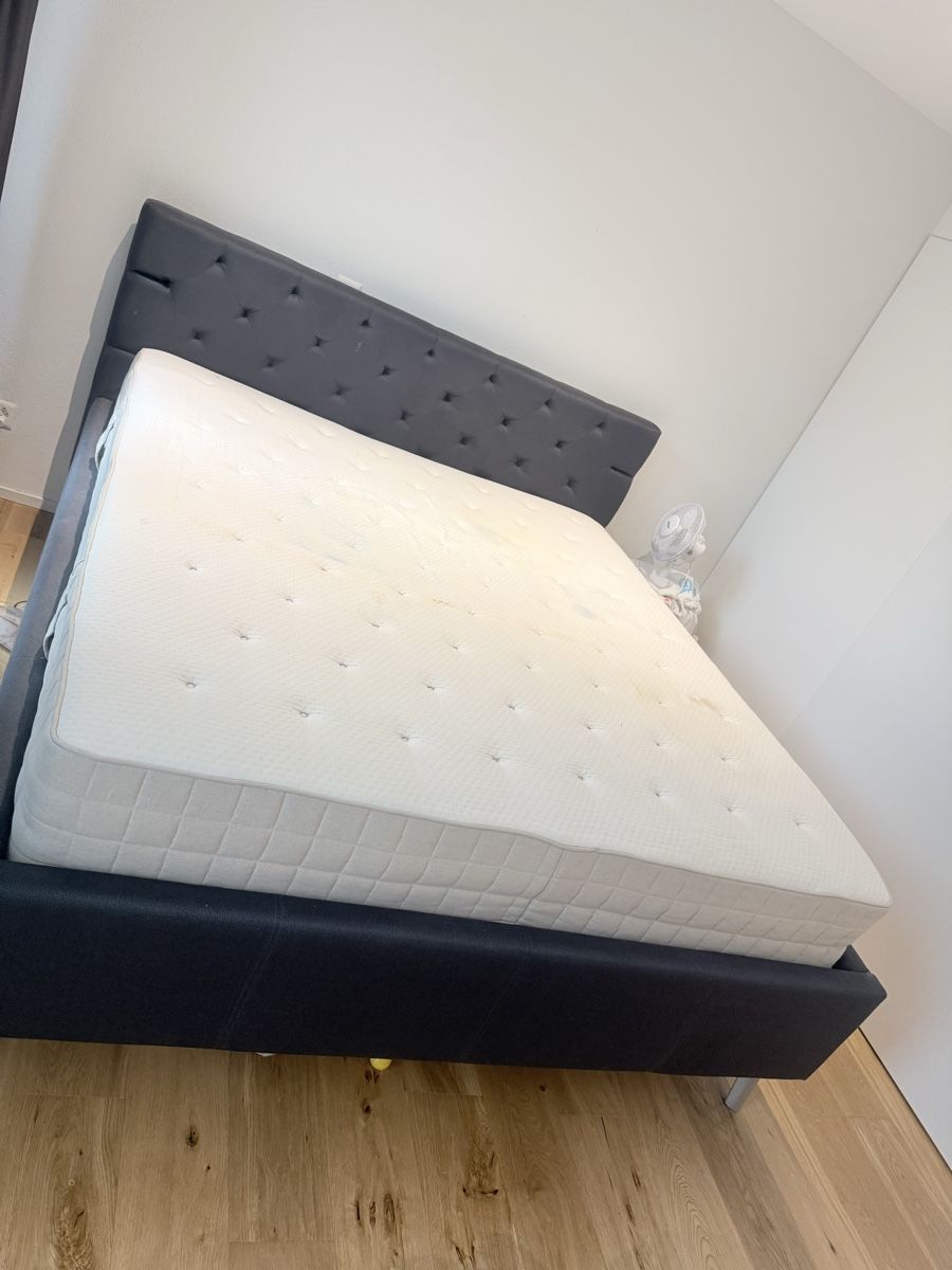 Lits: Bett180x200 – D'occasion à Binningen par mik_2r9l 2