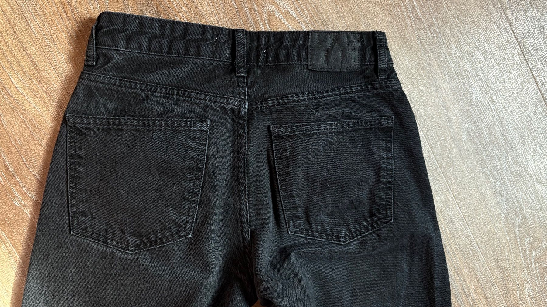 Pull&Bear Pantaloni: Schwarze Pull-and-Bear-Hose, Größe 36 – Nuovo (secondo la descrizione) da Aïre venduto da noann_ 1