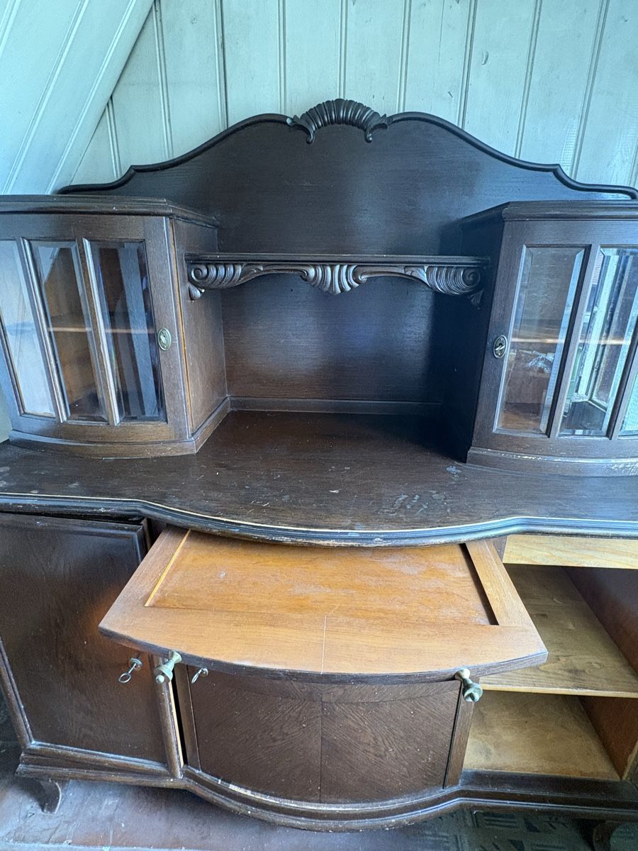 Credenze: Buffet Schrank Anrichte Antik ab 1.-  – Usato da Embrach venduto da mays 2