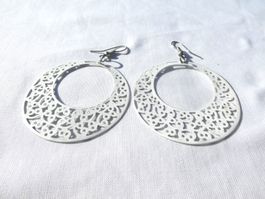 Grosse Ohrhänger, Modeschmuck