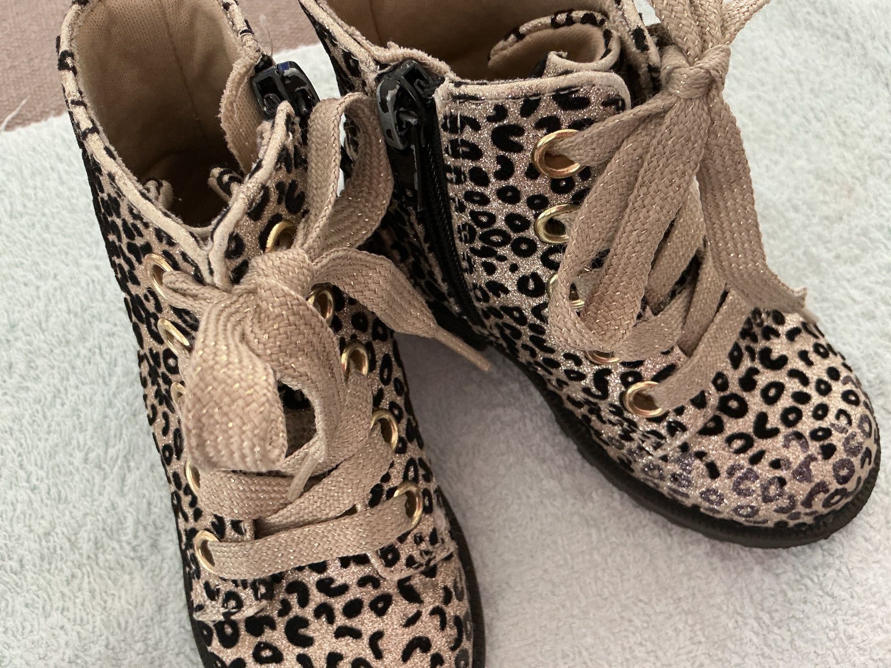 Scarpe per ragazze: Coole Mädchen-Boots – Usato da Triesen venduto da boston7 2
