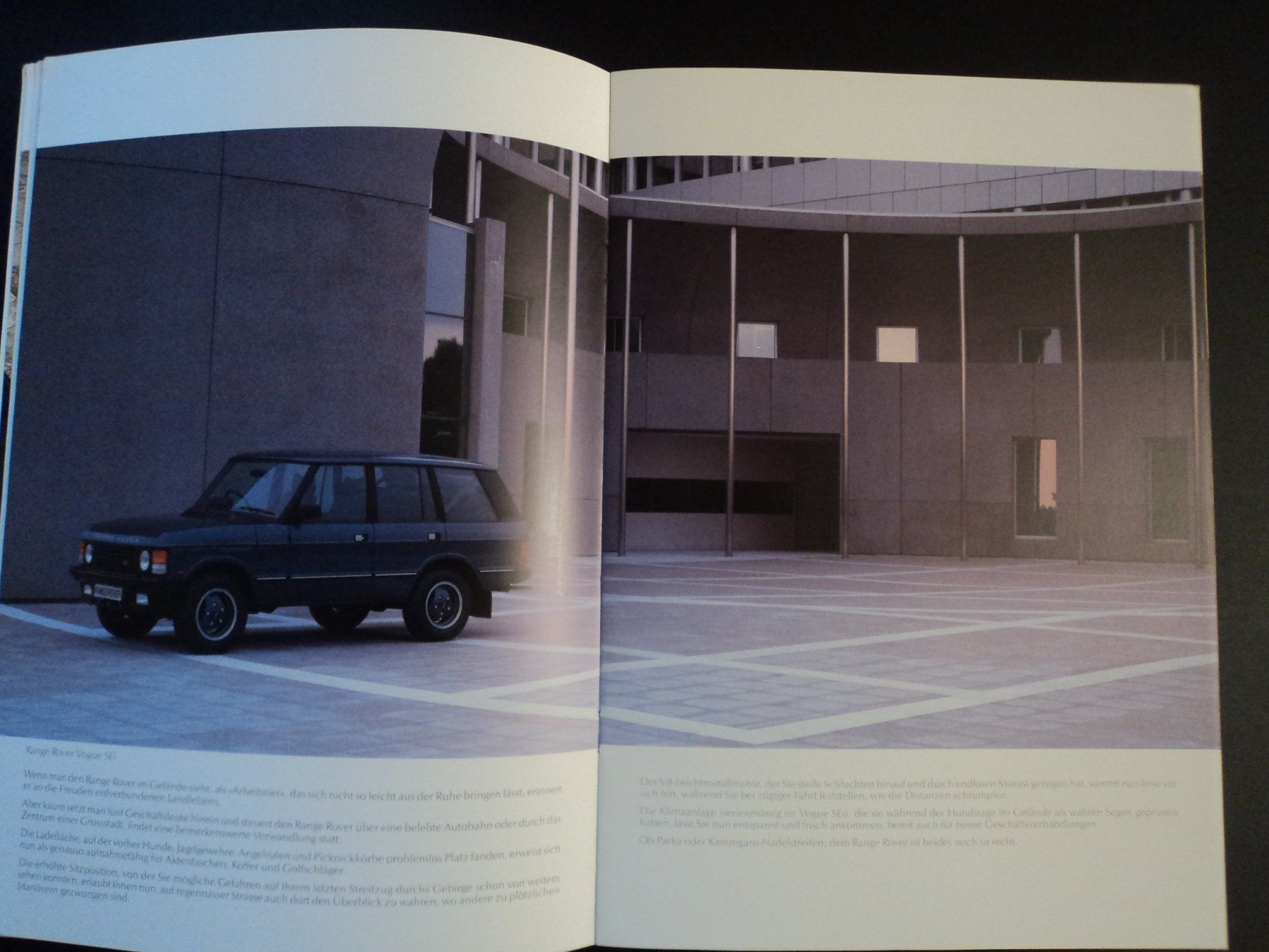 Rover Documenti: Prospekt Range Rover Vogue SEi – Usato da Schwarzenburg venduto da modelCARama 3