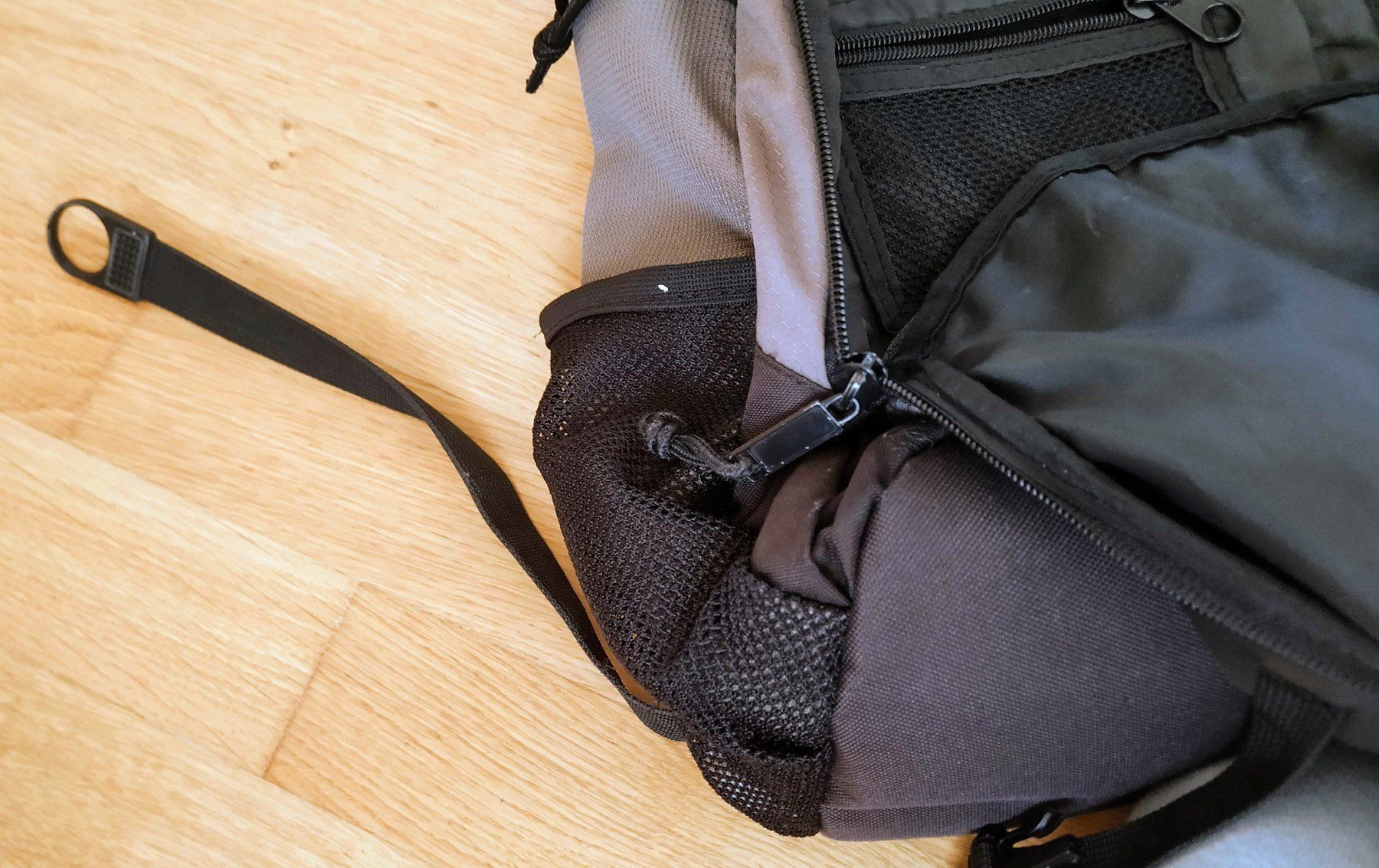 Zaini: Grand sac à dos très pratique – Usato da Carouge GE venduto da for_8yym 5