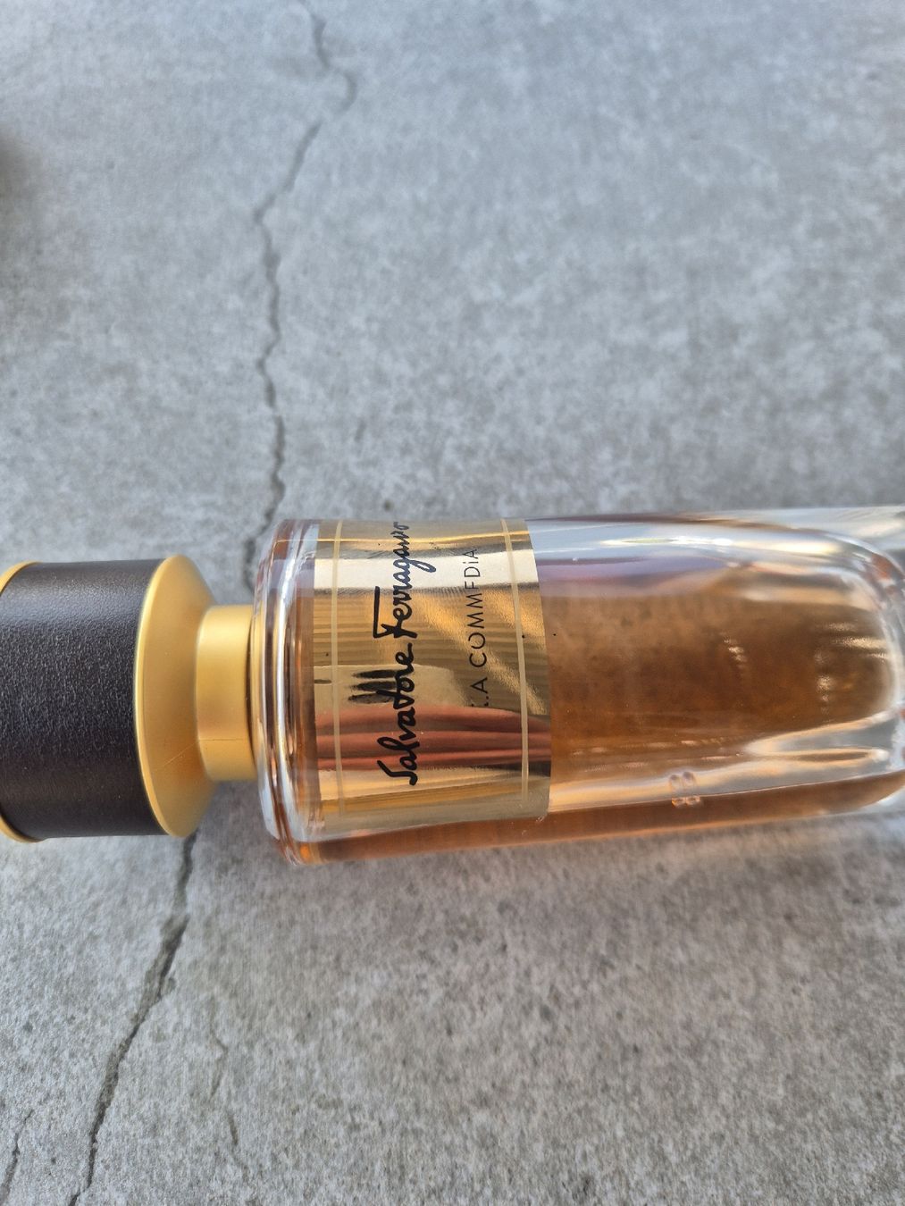 Salvatore Ferragamo Parfum & Eau de Toilette: Salvatore Ferragamo La Commedia Edp – Gebraucht aus Wettingen von luc_7nmf 3