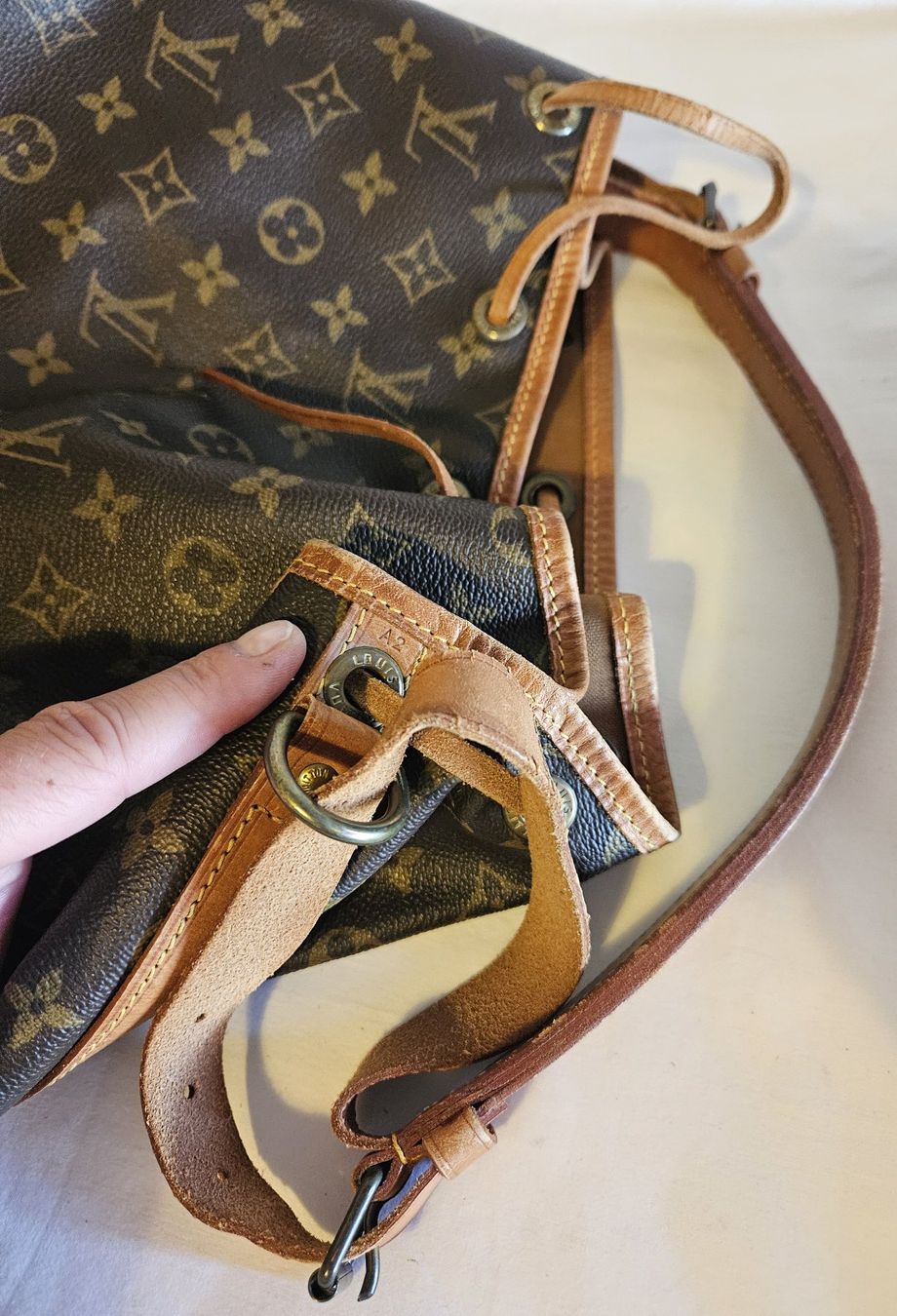 Taschen für Damen: Louis Vuitton - Handtasche – Gebraucht aus Zetzwil von Power4 2