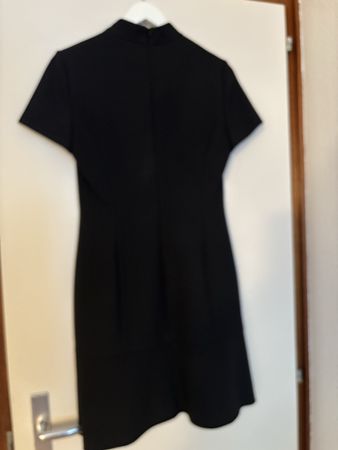 Kleid schwarz HUGO BOSS Grösse 36 neuwertig