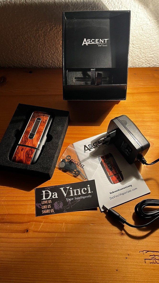 Altri Prodotti per fumatori: VAPORIZER Ascent DaVinci – Holz-Edition – Nuovo (secondo la descrizione) da Schaffhausen venduto da MotoSH 1