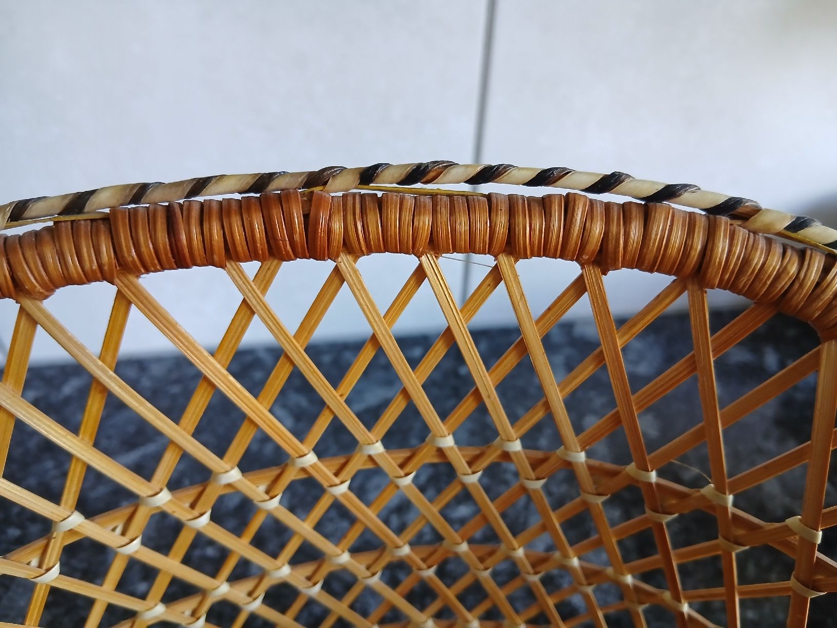 Sessel: fauteuil en osier pour poupées  – Gebraucht aus Biel/Bienne von Monhub 8