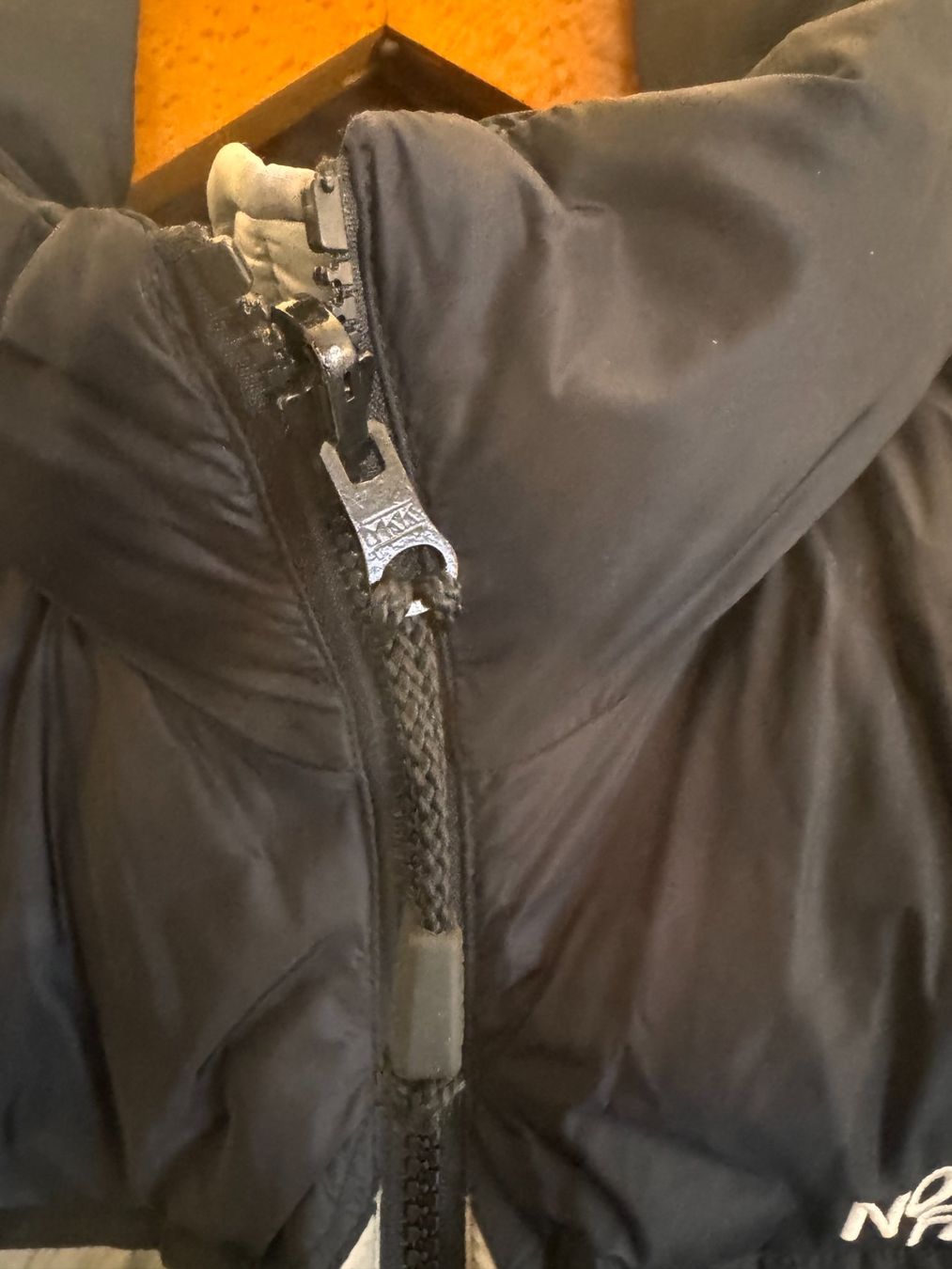 North Face Jacken: The North Face Black & Silver Down Jacket – Gebraucht aus Canobbio von kk_dee 3