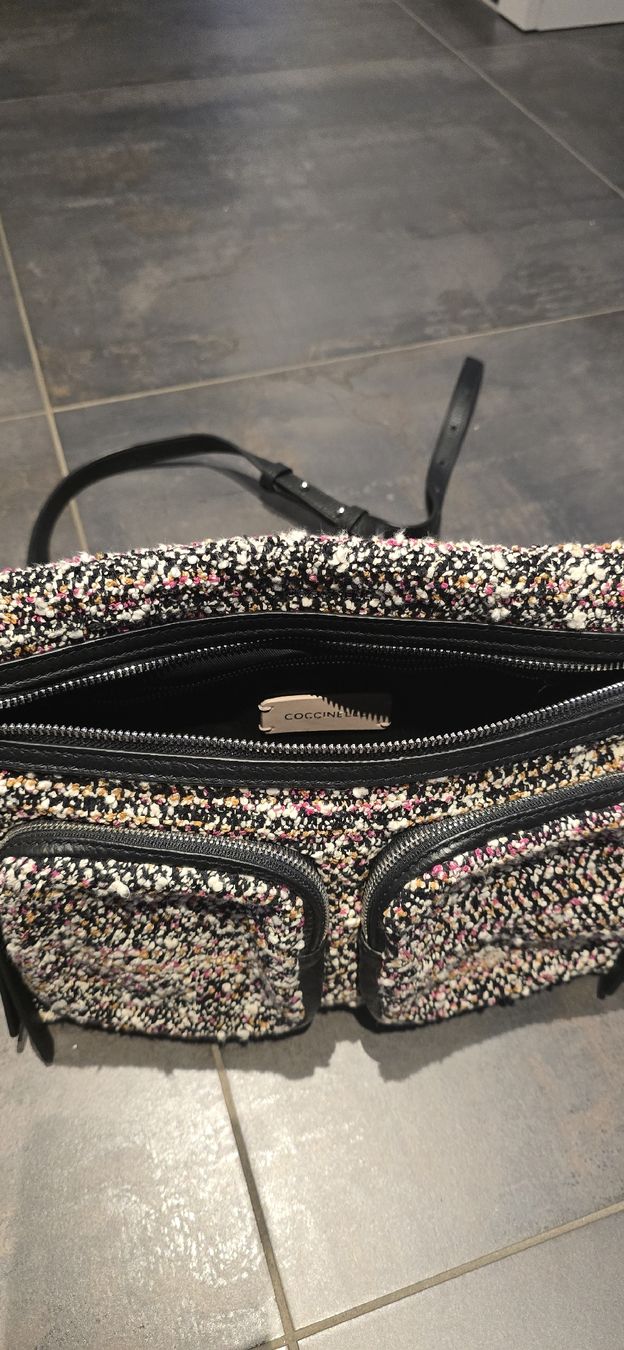 Coccinelle Taschen für Damen: Coccinelle Tasche,neuwertig – Neu (gemäss Beschreibung) aus Schönenwerd von violett03 1
