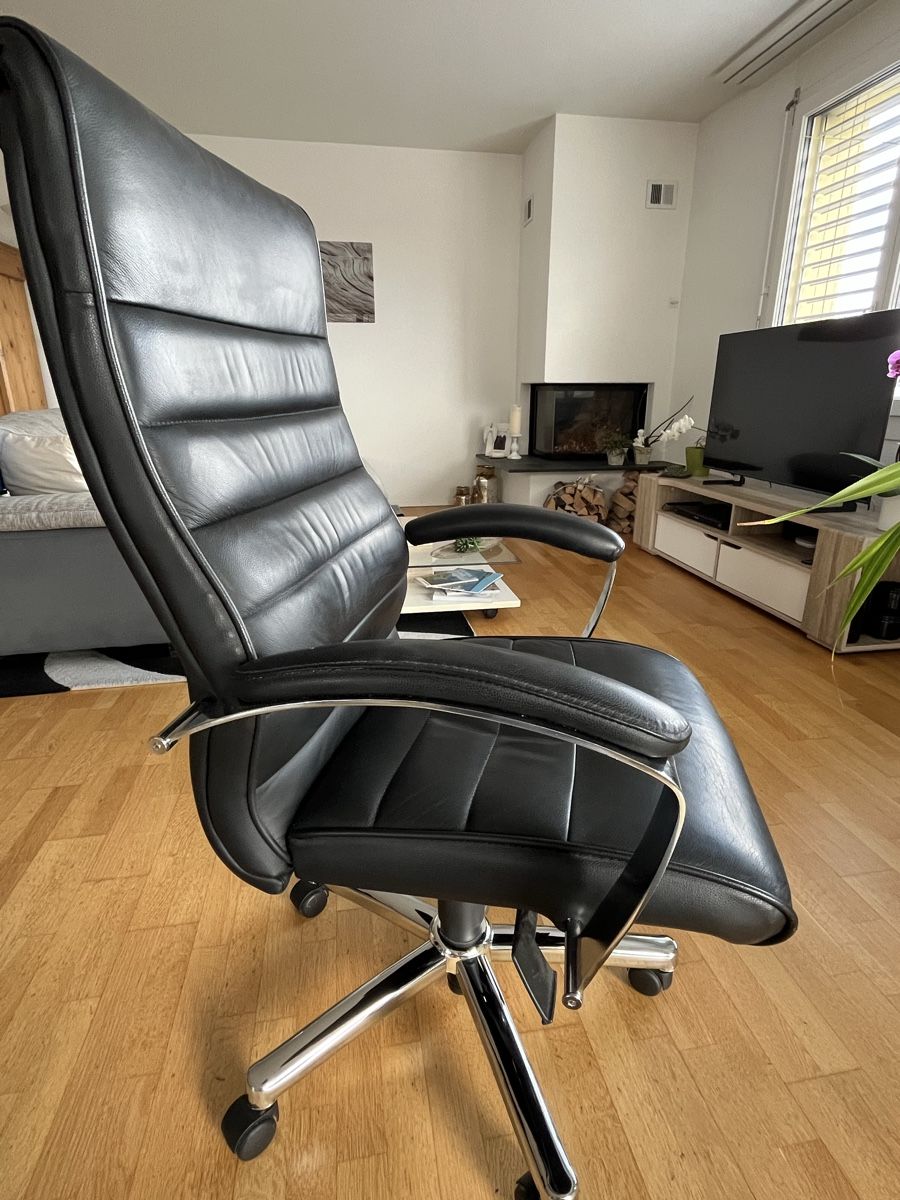 Poltrone: Topstar TD Lux Star Echt Leder Chefsessel – Usato da Kehrsatz venduto da Fuedu0 1