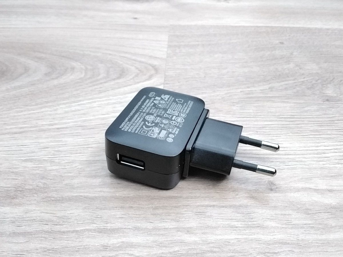 Plantronics Unità & Adattatore: Plantronics adaptateur secteur avec sortie USB-A – Usato da Vers-chez-Perrin venduto da nicobello 2