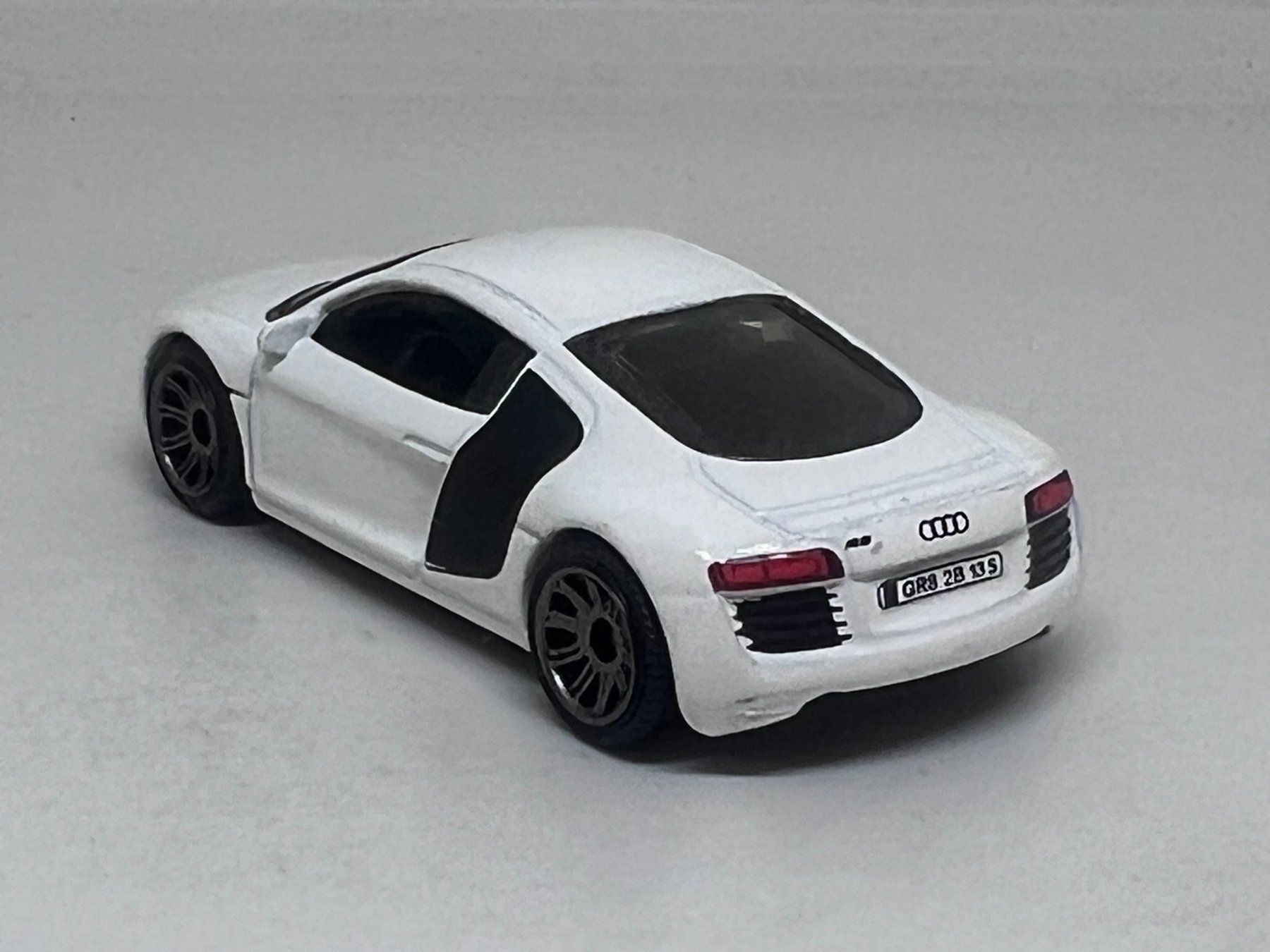 Matchbox Modellini d'auto: Matchbox Audi R8 - 2007 #628 – Usato da Wildegg venduto da LaaBoutique 2