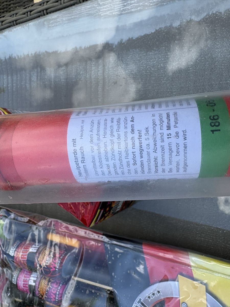 Spielzeuge: Grosses Feuerwerk-Set – Gebraucht aus Zürich von Orionos 2