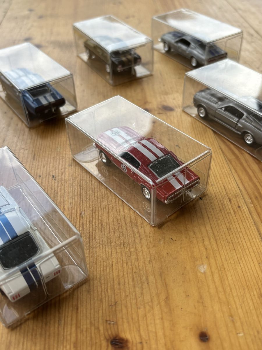 Shelby Collectibles Modellini d'auto: Modellautos im Set, verschiedene Farben, neuwertig – Nuovo (secondo la descrizione) da Rüschlikon venduto da ArnaudEichenberger 3
