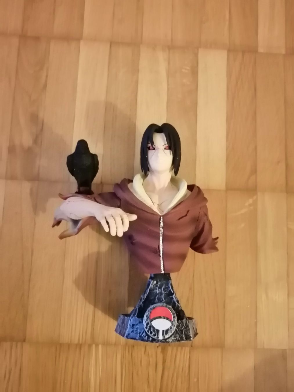 Statuette: NARUTO Itachi Uchiha Figur mit Rabe – Usato da Uster venduto da zebralino
