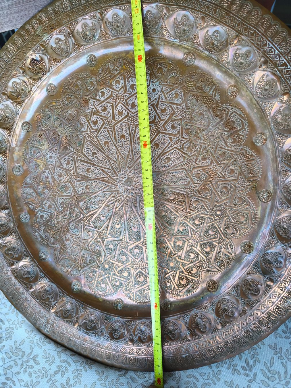 Piatti di portata: Orientalisches Kupfer-Tablett 59cm DM – Usato da Zürich venduto da Jul69 3