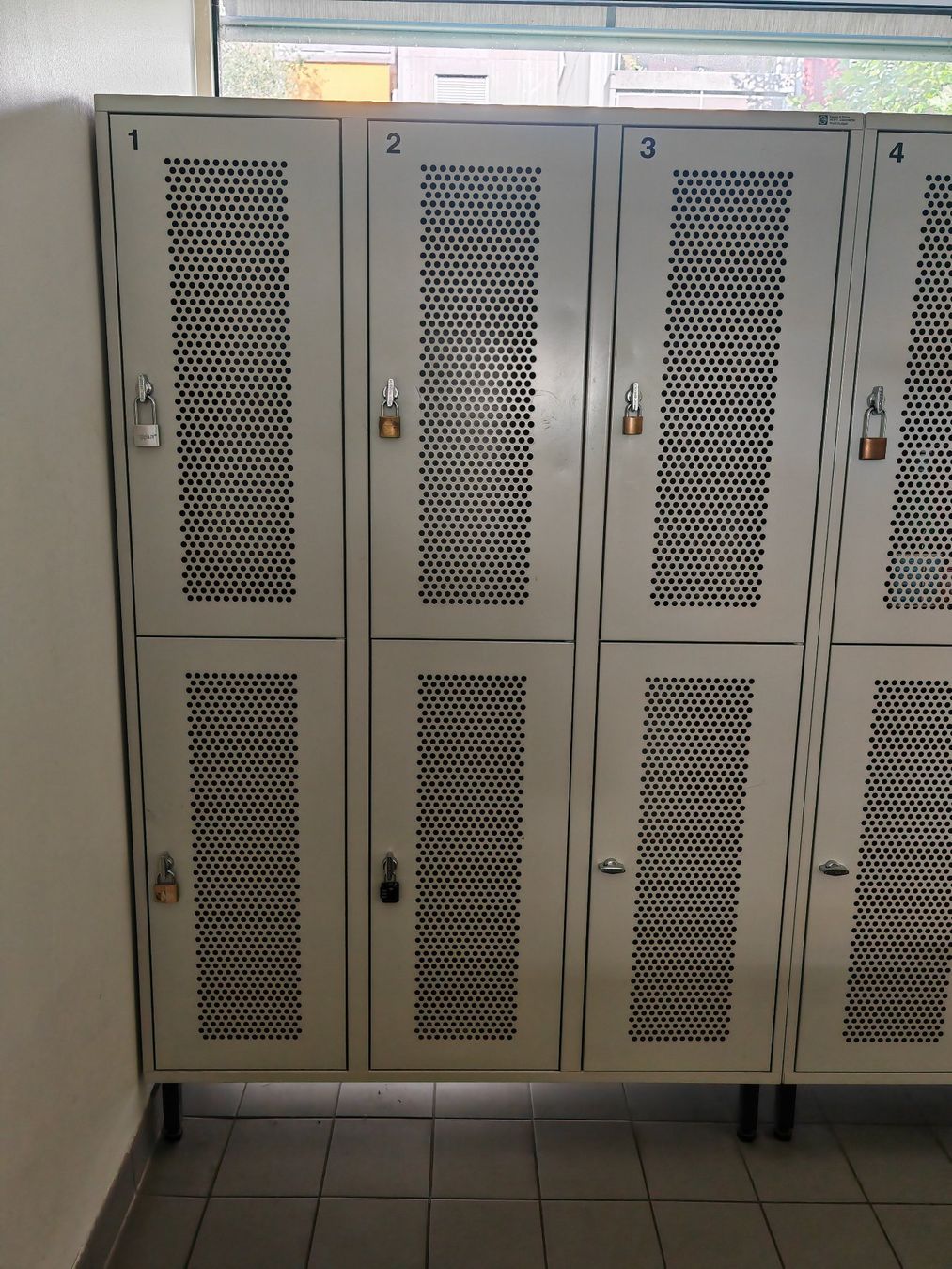 Schränke: 2x Komplette Spindwand – Gebraucht aus Bern von Sudowudo 1