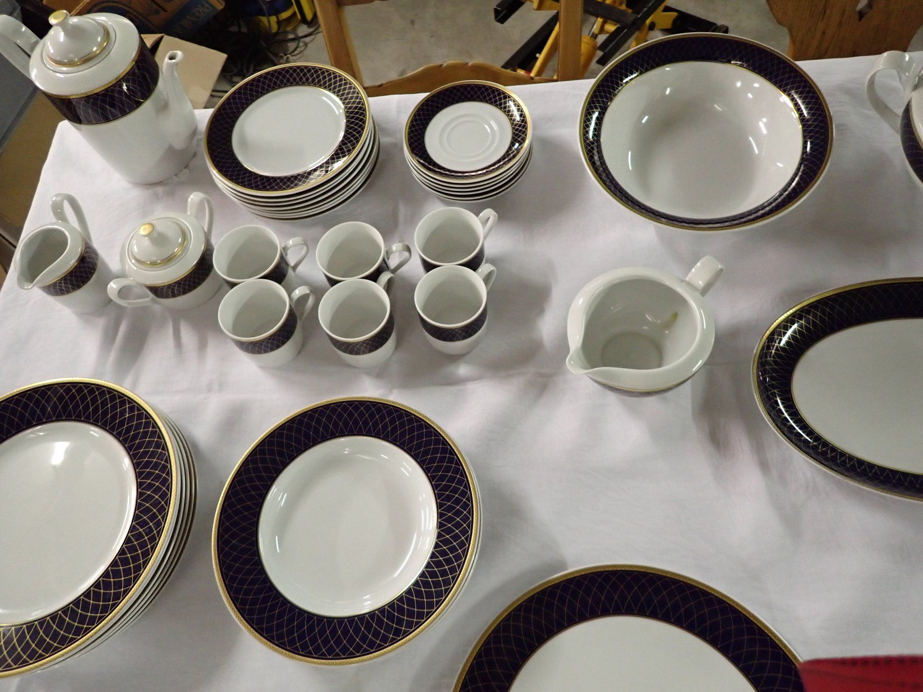 Set di piatti: Preisreduktion! Luxus Zepter Geschirrset 40 Teile – Usato da Wallisellen venduto da Mf1000 4