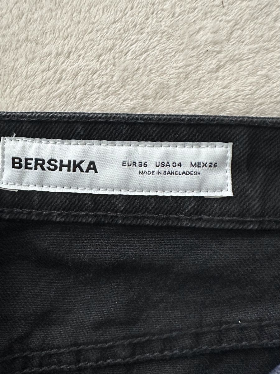 Bershka Jeans: Jeans von Bershka – Nuovo (secondo la descrizione) da Glattbrugg venduto da sab_989l 2