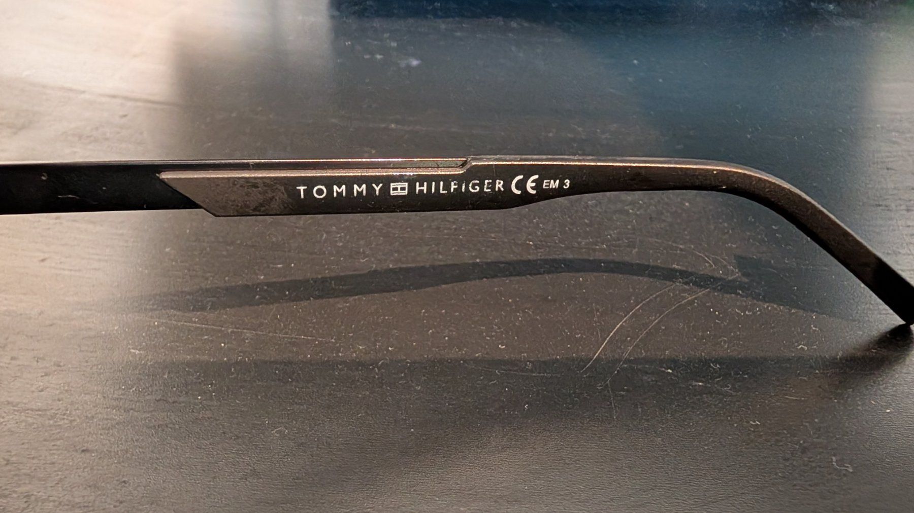 Tommy Hilfiger Occhiali & Lenti: Tommy Hilfiger Sonnenbrille – Usato da Zermatt venduto da pinky025 3