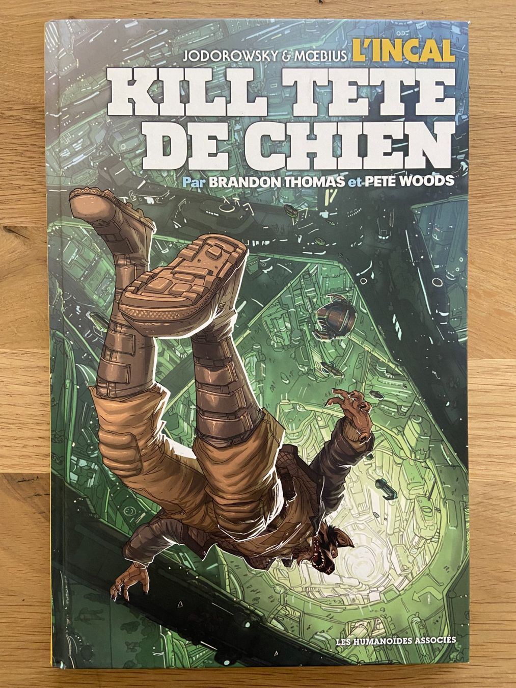 Comics: KILL TÊTE DE CHIEN / ONE SHOT / PREMIERE EDITION – Gebraucht aus Corcelles-près-Payerne von 1562Comics
