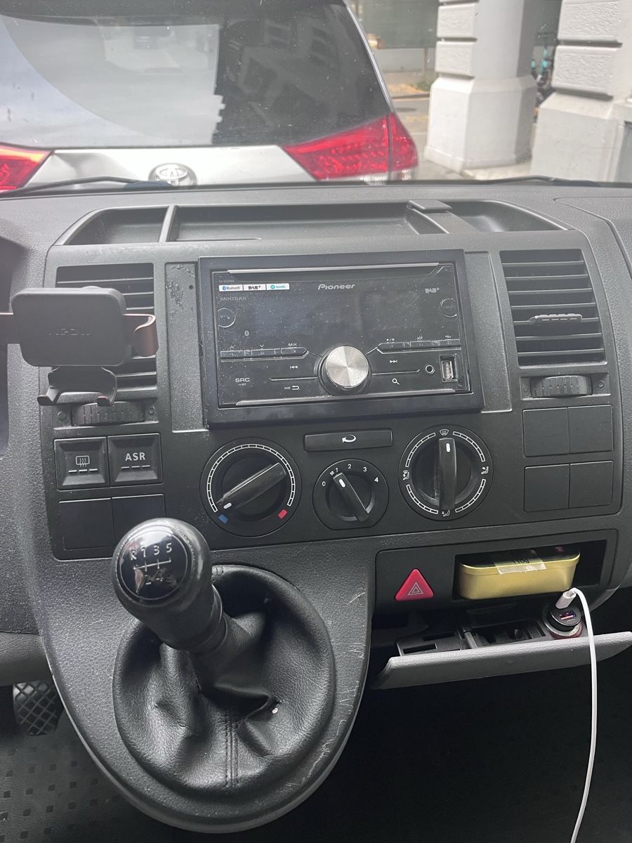 VW Véhicules de camping: VW T5 Transporter – D'occasion à Zürich par sop_rjv9 6