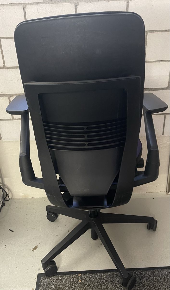 Steelcase Chaises: Steelcase  – D'occasion à Mönchaltorf par tex-52 2