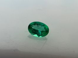 SMARAGD bläulich/grün  oval  0.08cts  Ural-Sibirien
